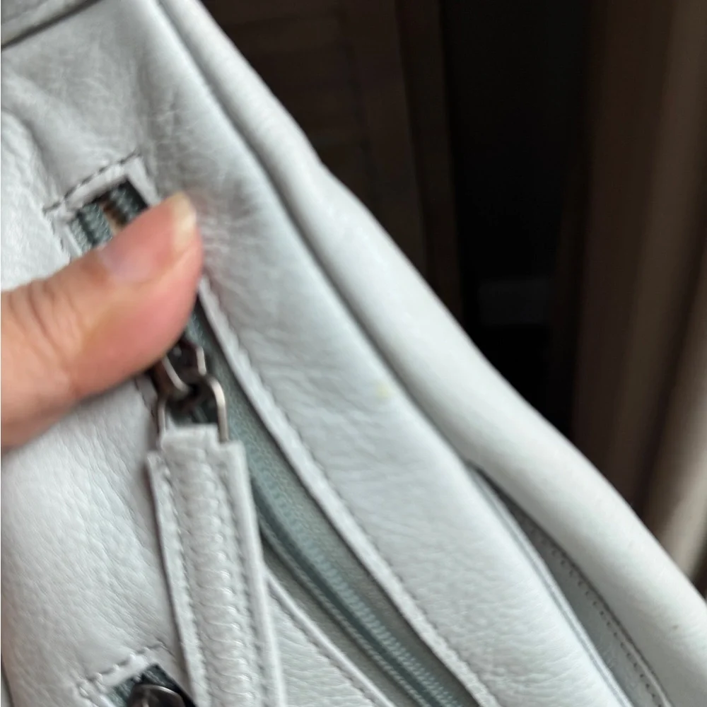 Latico Leather Hippie Sling Bag (Sm) - Picture 3 of 8